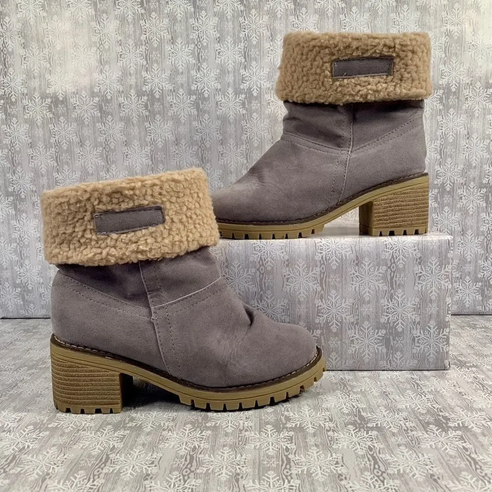 GRAY SUEDE w OFF WHITE FAUX FUR LINING BOOTS ❤️HOST PICK❤️